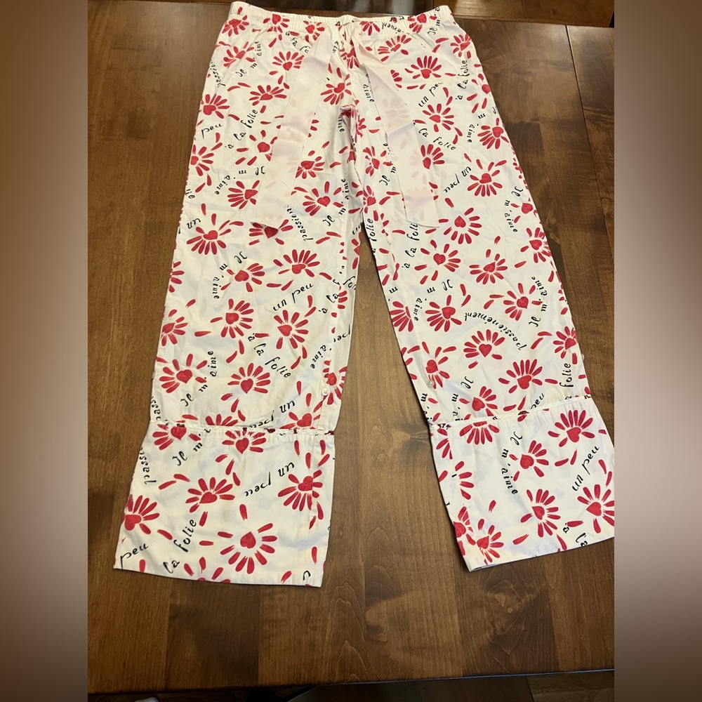 Juicy Couture Pink and White Floral Pajama Pants with French phrases size small